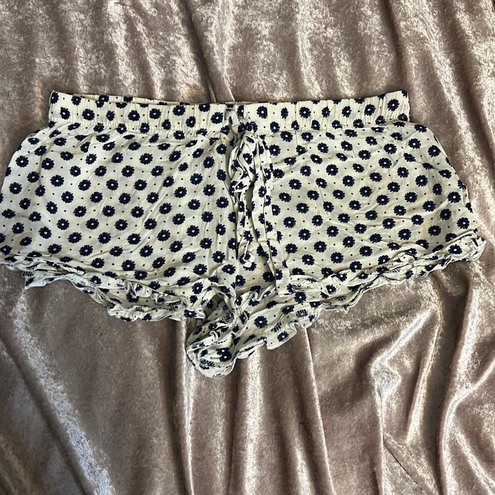 Thin floral flory shorts